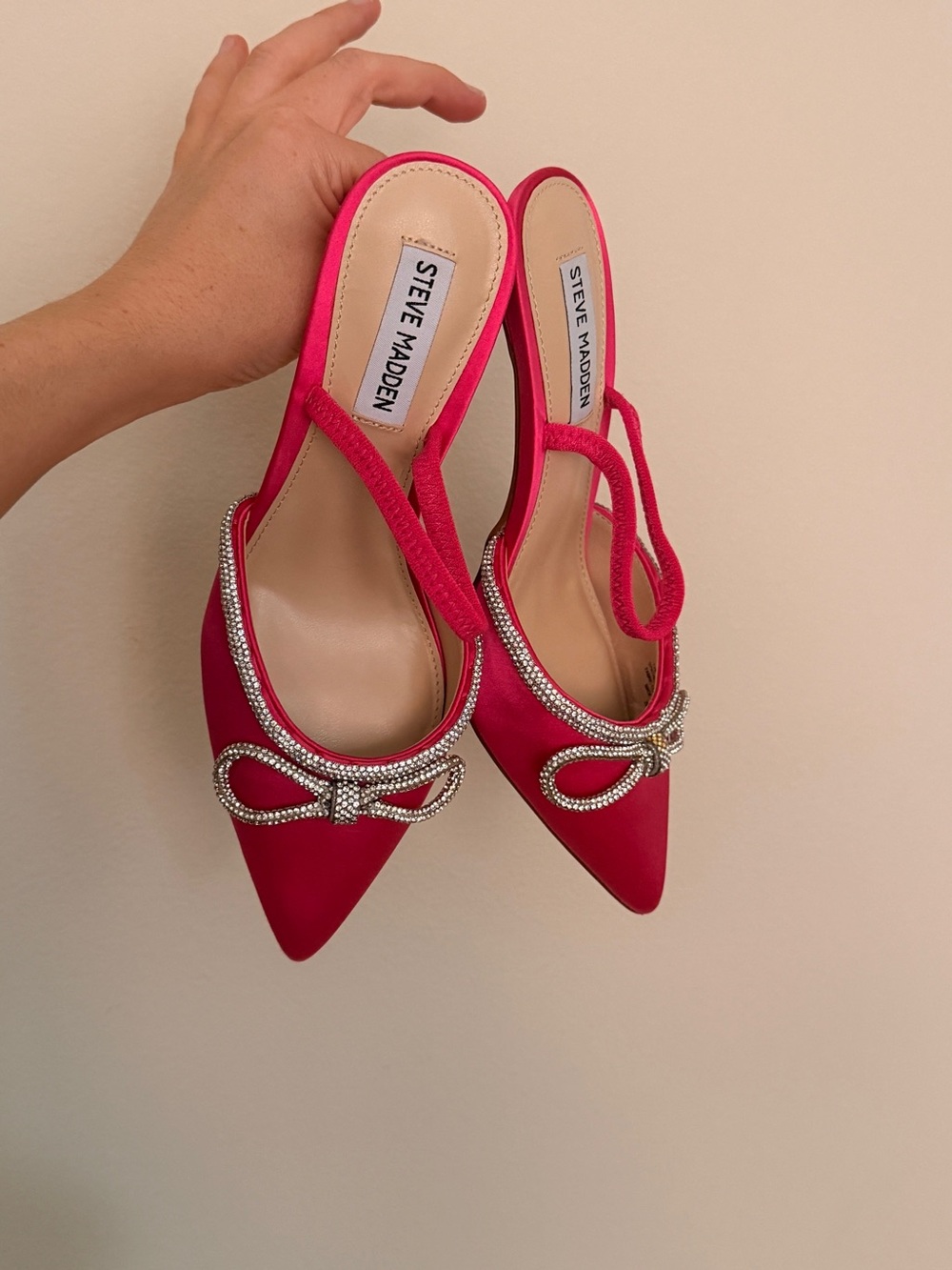 Steve Madden Hot Pink Sparkly Bow Pointed-toe Mules